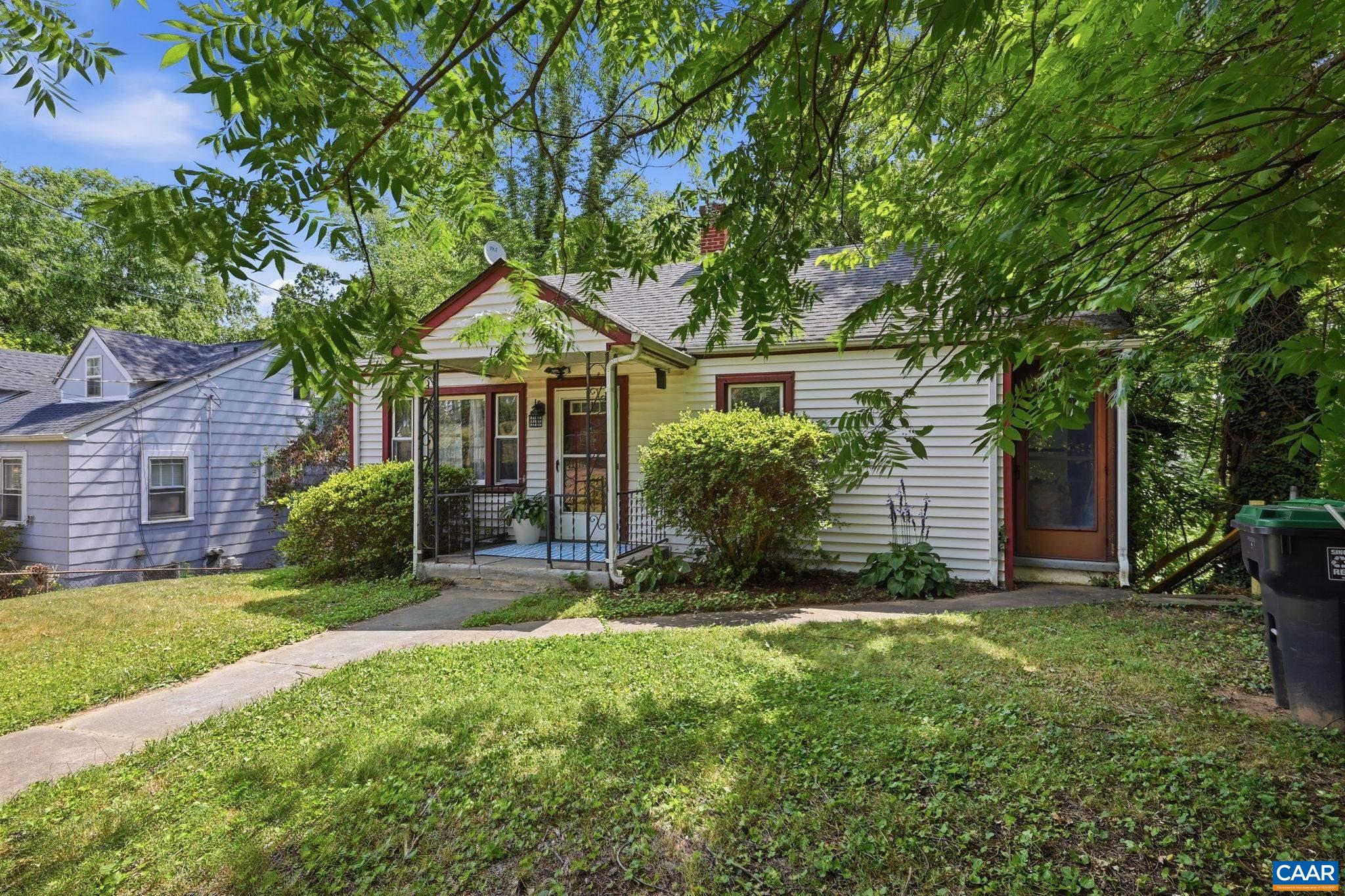 1208 CHERRY AVE, CHARLOTTESVILLE, Virginia 22903, 2 Bedrooms Bedrooms, ,2 BathroomsBathrooms,Residential,1208 CHERRY AVE,679165 MLS # 679165 1208 CHERRY AVE, CHARLOTTESVILLE, Virginia 22903, 2 Bedrooms Bedrooms, ,2 BathroomsBathrooms,Residential,1208 CHERRY AVE,679165 MLS # 679165