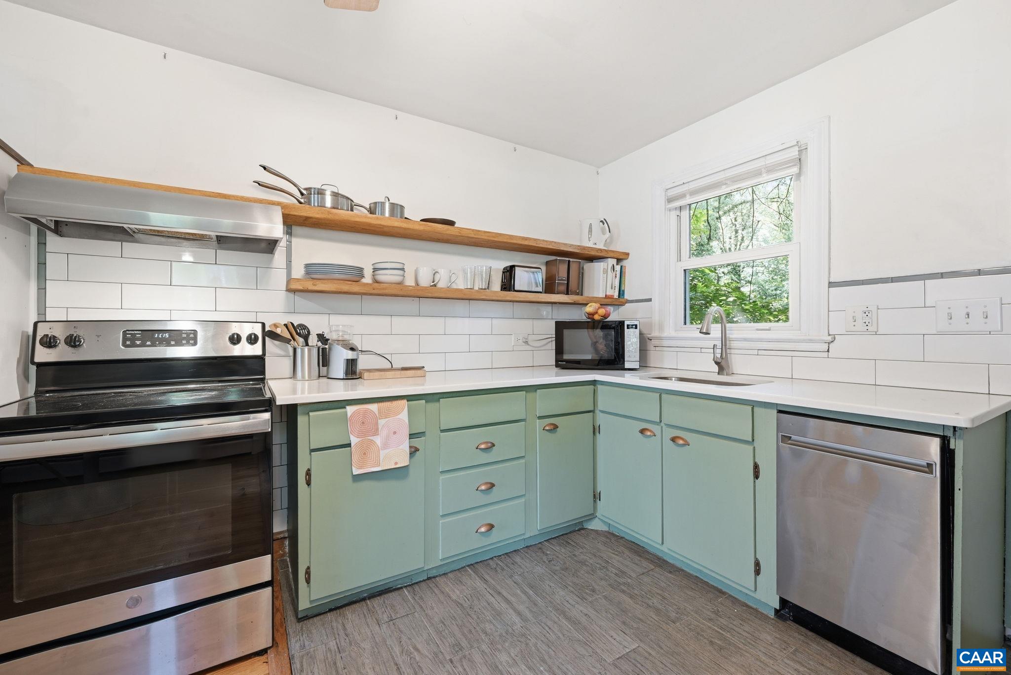 1208 CHERRY AVE, CHARLOTTESVILLE, Virginia 22903, 2 Bedrooms Bedrooms, ,2 BathroomsBathrooms,Residential,1208 CHERRY AVE,679165 MLS # 679165 1208 CHERRY AVE, CHARLOTTESVILLE, Virginia 22903, 2 Bedrooms Bedrooms, ,2 BathroomsBathrooms,Residential,1208 CHERRY AVE,679165 MLS # 679165