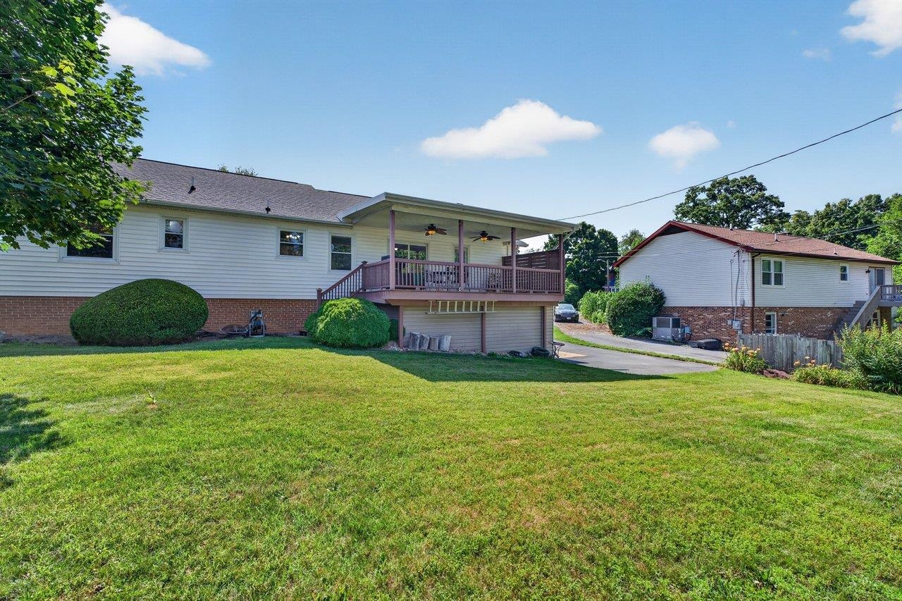 1126 WOODLEIGH CT, HARRISONBURG, Virginia 22802, 3 Bedrooms Bedrooms, ,3 BathroomsBathrooms,Residential,1126 WOODLEIGH CT,679197 MLS # 679197 1126 WOODLEIGH CT, HARRISONBURG, Virginia 22802, 3 Bedrooms Bedrooms, ,3 BathroomsBathrooms,Residential,1126 WOODLEIGH CT,679197 MLS # 679197