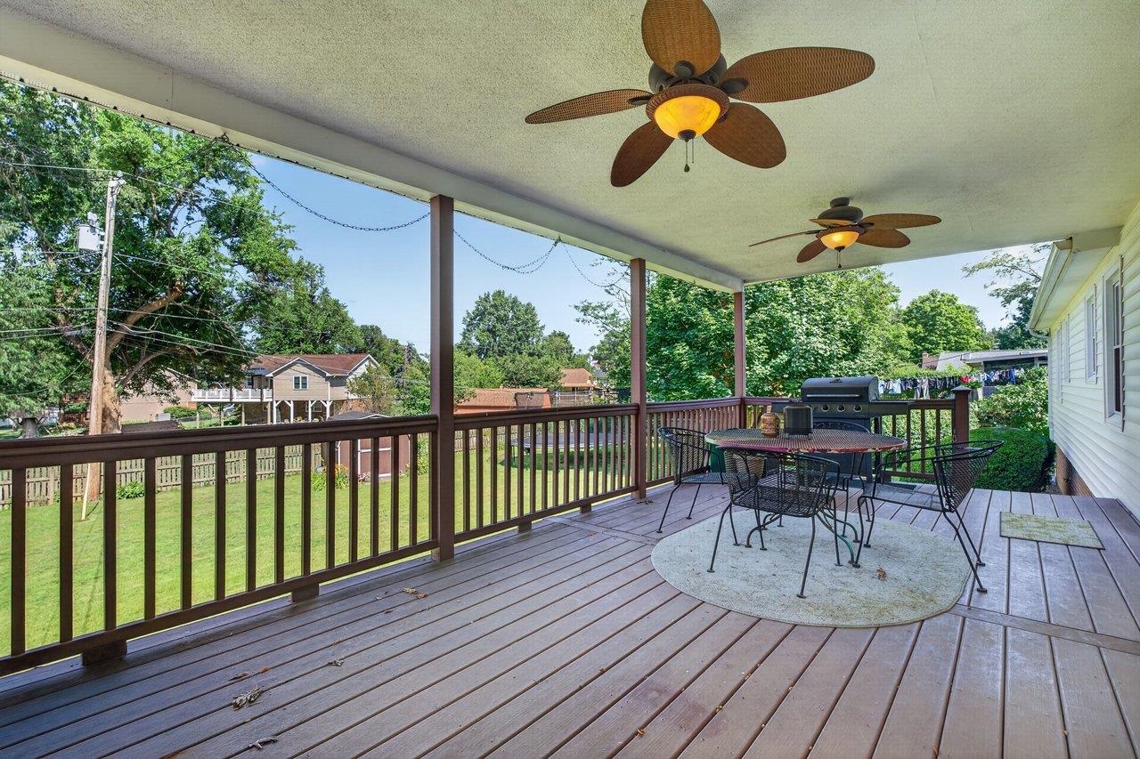 1126 WOODLEIGH CT, HARRISONBURG, Virginia 22802, 3 Bedrooms Bedrooms, ,3 BathroomsBathrooms,Residential,1126 WOODLEIGH CT,679197 MLS # 679197 1126 WOODLEIGH CT, HARRISONBURG, Virginia 22802, 3 Bedrooms Bedrooms, ,3 BathroomsBathrooms,Residential,1126 WOODLEIGH CT,679197 MLS # 679197