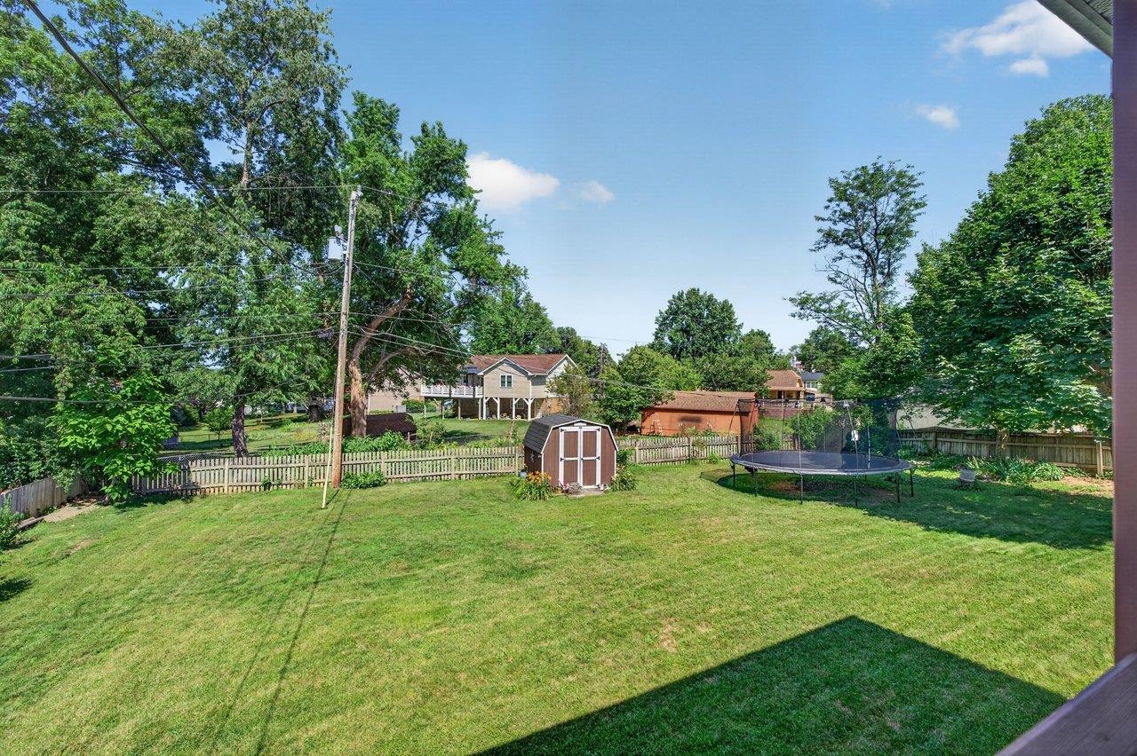 1126 WOODLEIGH CT, HARRISONBURG, Virginia 22802, 3 Bedrooms Bedrooms, ,3 BathroomsBathrooms,Residential,1126 WOODLEIGH CT,679197 MLS # 679197 1126 WOODLEIGH CT, HARRISONBURG, Virginia 22802, 3 Bedrooms Bedrooms, ,3 BathroomsBathrooms,Residential,1126 WOODLEIGH CT,679197 MLS # 679197