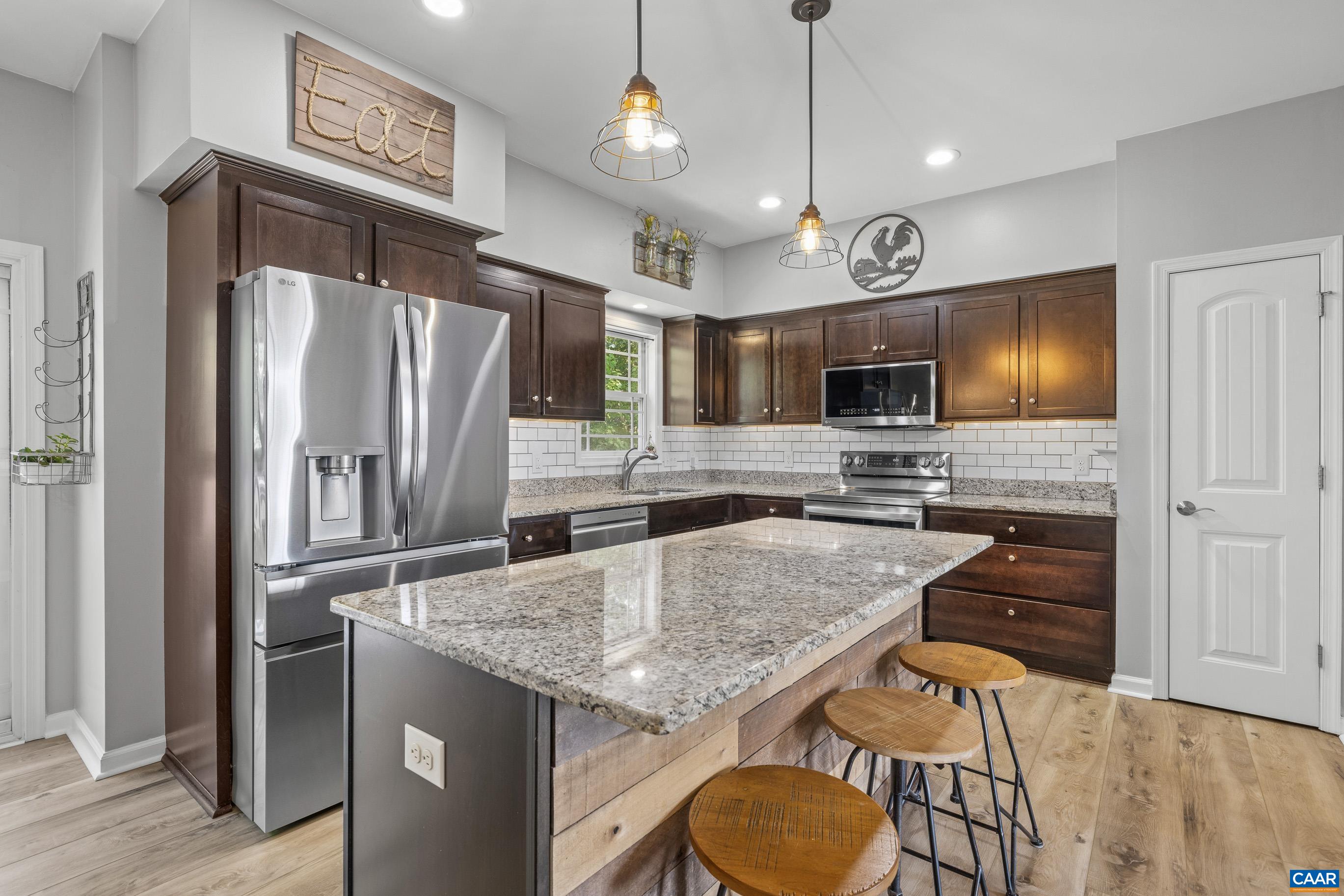 306 ROSEWOOD DR, SCOTTSVILLE, Virginia 24590, 3 Bedrooms Bedrooms, ,2 BathroomsBathrooms,Residential,306 ROSEWOOD DR,679210 MLS # 679210 306 ROSEWOOD DR, SCOTTSVILLE, Virginia 24590, 3 Bedrooms Bedrooms, ,2 BathroomsBathrooms,Residential,306 ROSEWOOD DR,679210 MLS # 679210