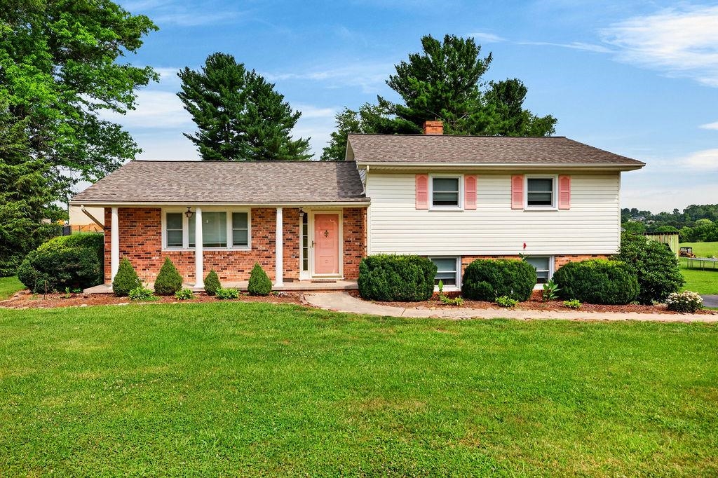 960 CATTLE SCALES RD, WAYNESBORO, Virginia 22980, 3 Bedrooms Bedrooms, ,1 BathroomBathrooms,Residential,960 CATTLE SCALES RD,679317 MLS # 679317 960 CATTLE SCALES RD, WAYNESBORO, Virginia 22980, 3 Bedrooms Bedrooms, ,1 BathroomBathrooms,Residential,960 CATTLE SCALES RD,679317 MLS # 679317