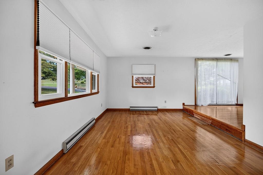 960 CATTLE SCALES RD, WAYNESBORO, Virginia 22980, 3 Bedrooms Bedrooms, ,1 BathroomBathrooms,Residential,960 CATTLE SCALES RD,679317 MLS # 679317 960 CATTLE SCALES RD, WAYNESBORO, Virginia 22980, 3 Bedrooms Bedrooms, ,1 BathroomBathrooms,Residential,960 CATTLE SCALES RD,679317 MLS # 679317