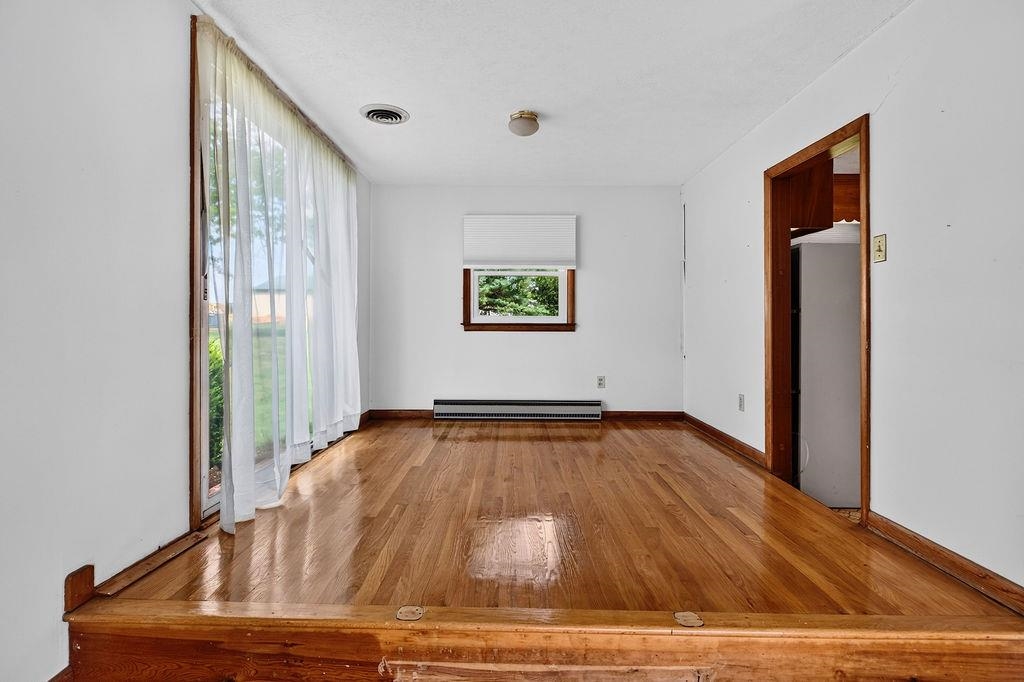 960 CATTLE SCALES RD, WAYNESBORO, Virginia 22980, 3 Bedrooms Bedrooms, ,1 BathroomBathrooms,Residential,960 CATTLE SCALES RD,679317 MLS # 679317 960 CATTLE SCALES RD, WAYNESBORO, Virginia 22980, 3 Bedrooms Bedrooms, ,1 BathroomBathrooms,Residential,960 CATTLE SCALES RD,679317 MLS # 679317