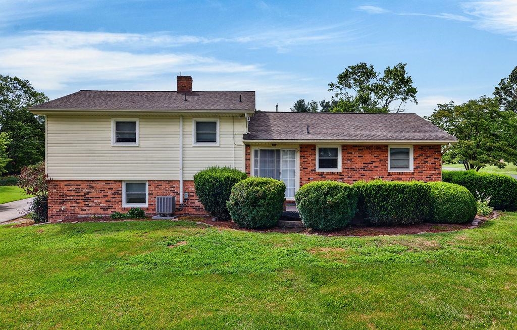 960 CATTLE SCALES RD, WAYNESBORO, Virginia 22980, 3 Bedrooms Bedrooms, ,1 BathroomBathrooms,Residential,960 CATTLE SCALES RD,679317 MLS # 679317 960 CATTLE SCALES RD, WAYNESBORO, Virginia 22980, 3 Bedrooms Bedrooms, ,1 BathroomBathrooms,Residential,960 CATTLE SCALES RD,679317 MLS # 679317