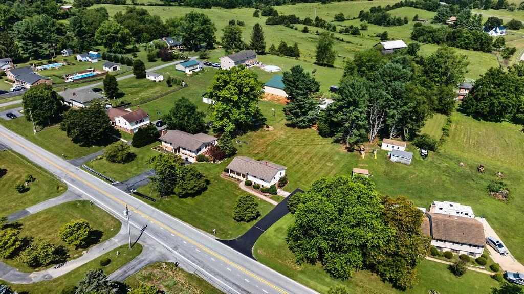 960 CATTLE SCALES RD, WAYNESBORO, Virginia 22980, 3 Bedrooms Bedrooms, ,1 BathroomBathrooms,Residential,960 CATTLE SCALES RD,679317 MLS # 679317 960 CATTLE SCALES RD, WAYNESBORO, Virginia 22980, 3 Bedrooms Bedrooms, ,1 BathroomBathrooms,Residential,960 CATTLE SCALES RD,679317 MLS # 679317