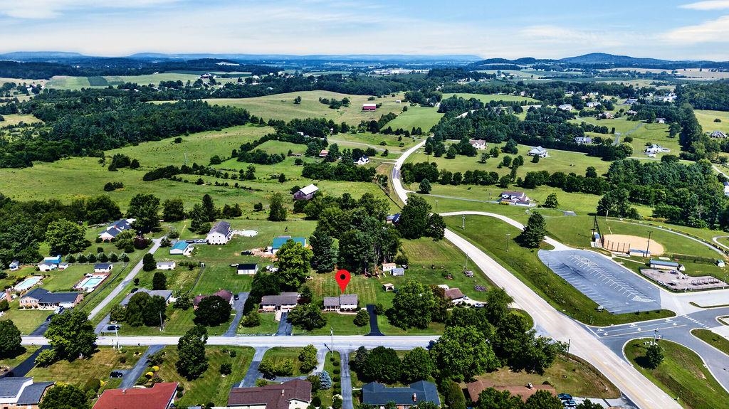 960 CATTLE SCALES RD, WAYNESBORO, Virginia 22980, 3 Bedrooms Bedrooms, ,1 BathroomBathrooms,Residential,960 CATTLE SCALES RD,679317 MLS # 679317 960 CATTLE SCALES RD, WAYNESBORO, Virginia 22980, 3 Bedrooms Bedrooms, ,1 BathroomBathrooms,Residential,960 CATTLE SCALES RD,679317 MLS # 679317