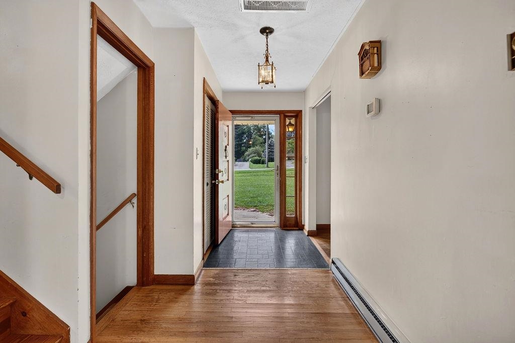 960 CATTLE SCALES RD, WAYNESBORO, Virginia 22980, 3 Bedrooms Bedrooms, ,1 BathroomBathrooms,Residential,960 CATTLE SCALES RD,679317 MLS # 679317 960 CATTLE SCALES RD, WAYNESBORO, Virginia 22980, 3 Bedrooms Bedrooms, ,1 BathroomBathrooms,Residential,960 CATTLE SCALES RD,679317 MLS # 679317