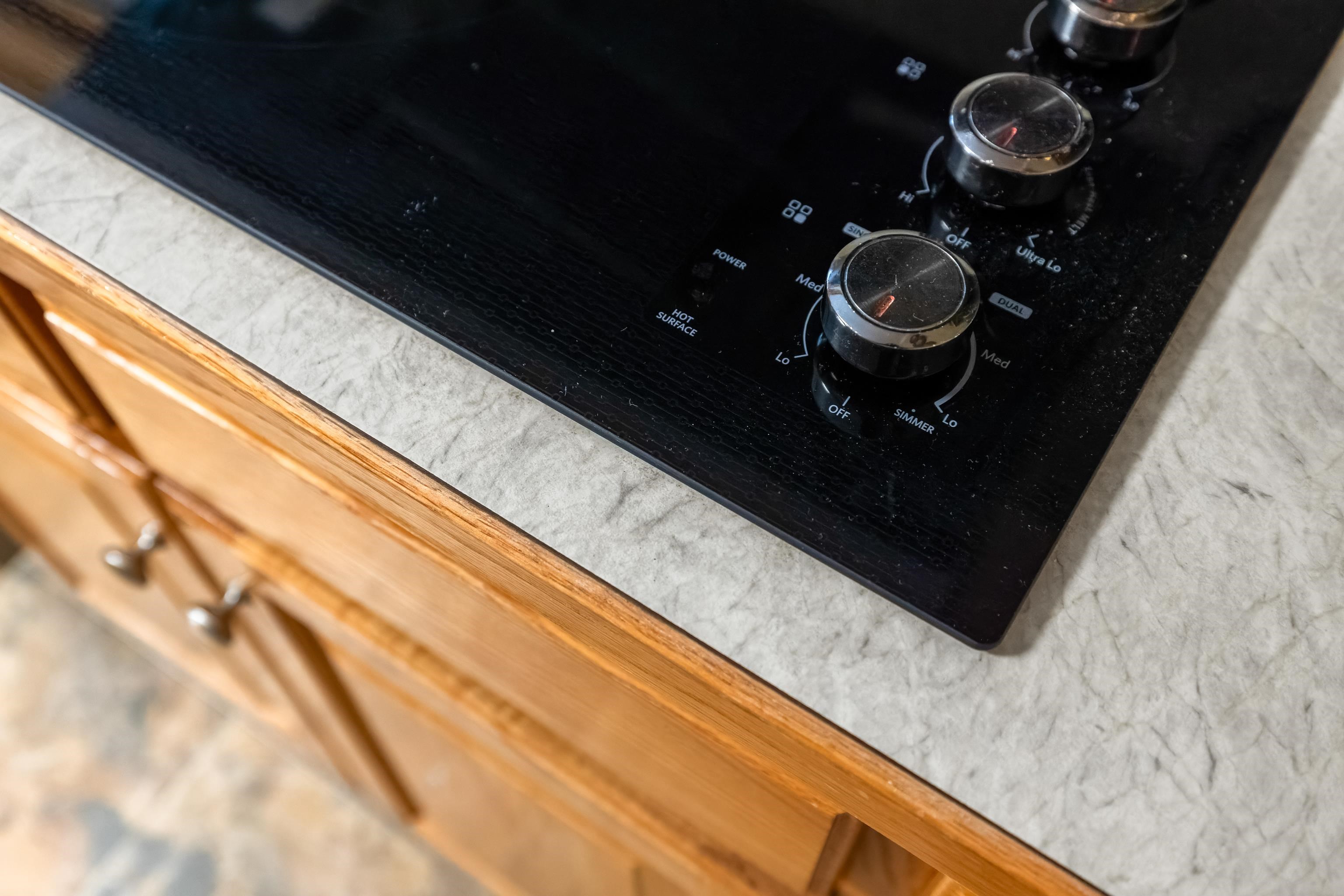 14 FEATHERSTONE DR, LYNDHURST, Virginia 22952, 3 Bedrooms Bedrooms, ,2 BathroomsBathrooms,Residential,14 FEATHERSTONE DR,679319 MLS # 679319