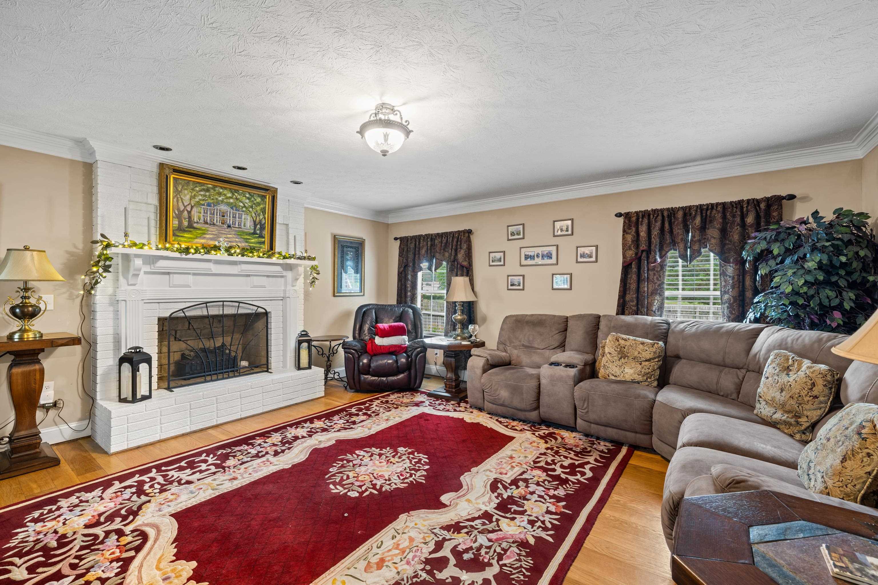 14 FEATHERSTONE DR, LYNDHURST, Virginia 22952, 3 Bedrooms Bedrooms, ,2 BathroomsBathrooms,Residential,14 FEATHERSTONE DR,679319 MLS # 679319