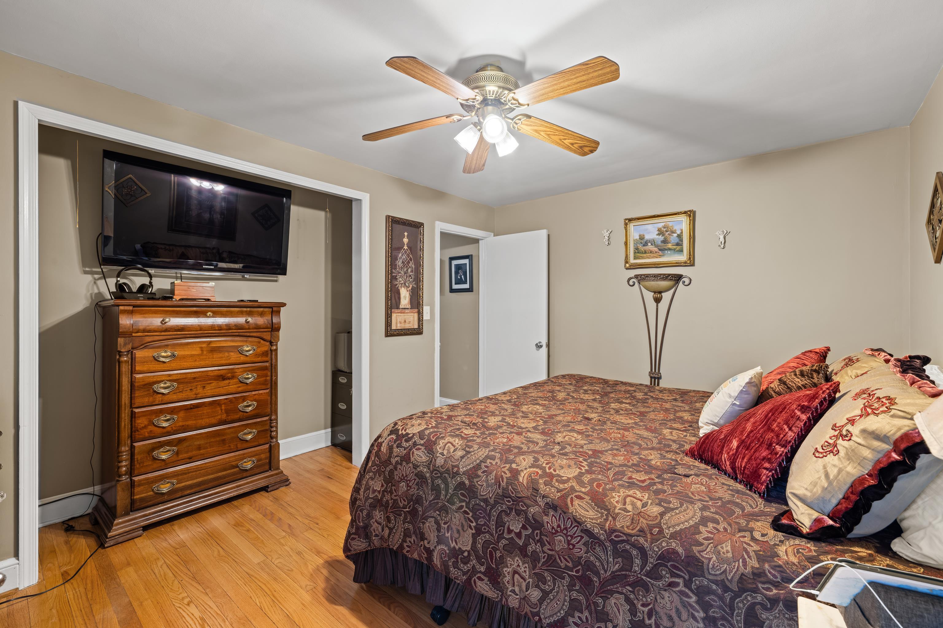 14 FEATHERSTONE DR, LYNDHURST, Virginia 22952, 3 Bedrooms Bedrooms, ,2 BathroomsBathrooms,Residential,14 FEATHERSTONE DR,679319 MLS # 679319