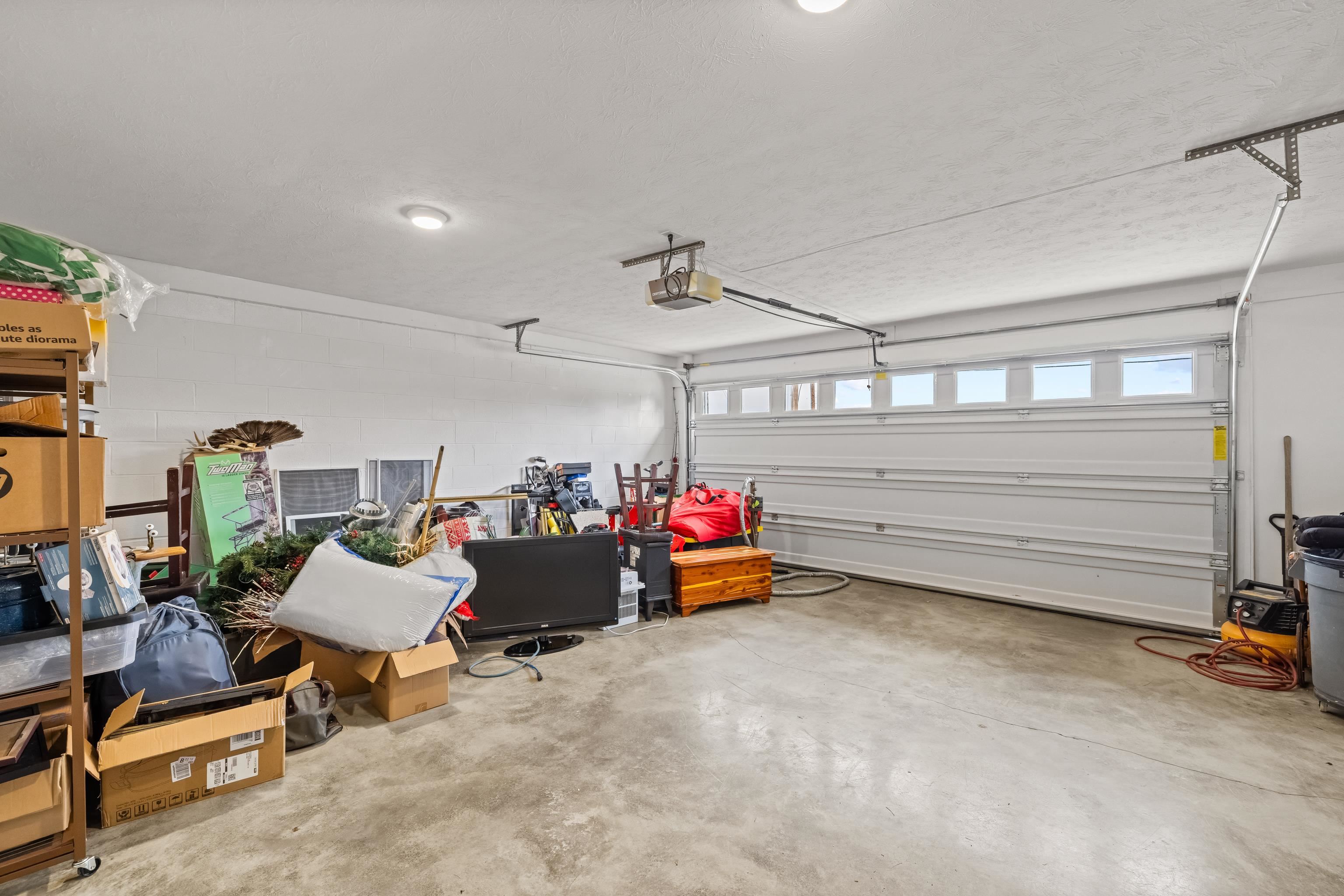 14 FEATHERSTONE DR, LYNDHURST, Virginia 22952, 3 Bedrooms Bedrooms, ,2 BathroomsBathrooms,Residential,14 FEATHERSTONE DR,679319 MLS # 679319