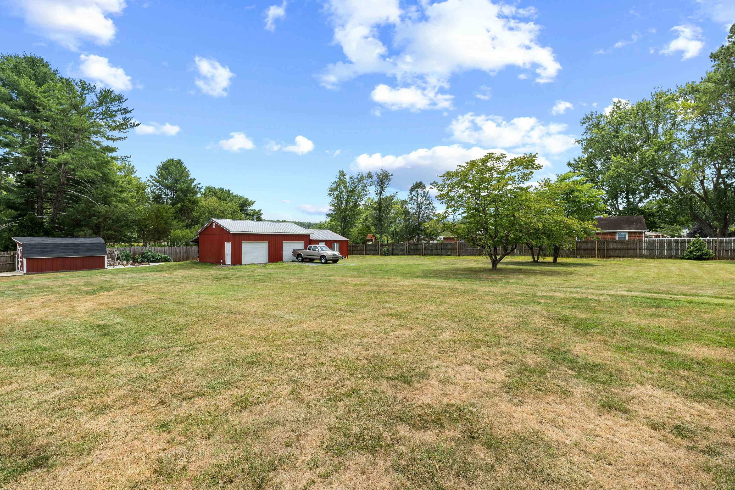 14 FEATHERSTONE DR, LYNDHURST, Virginia 22952, 3 Bedrooms Bedrooms, ,2 BathroomsBathrooms,Residential,14 FEATHERSTONE DR,679319 MLS # 679319