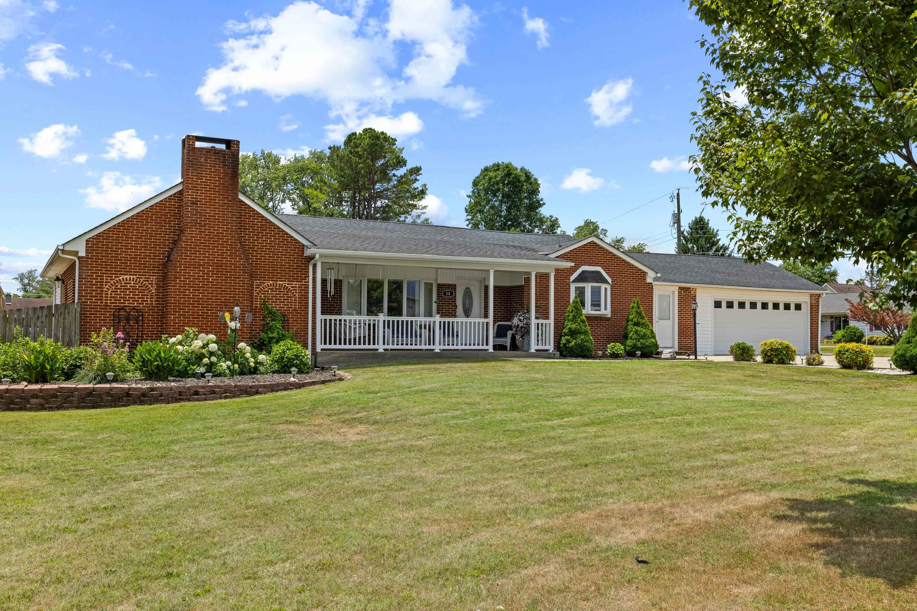 14 FEATHERSTONE DR, LYNDHURST, Virginia 22952, 3 Bedrooms Bedrooms, ,2 BathroomsBathrooms,Residential,14 FEATHERSTONE DR,679319 MLS # 679319