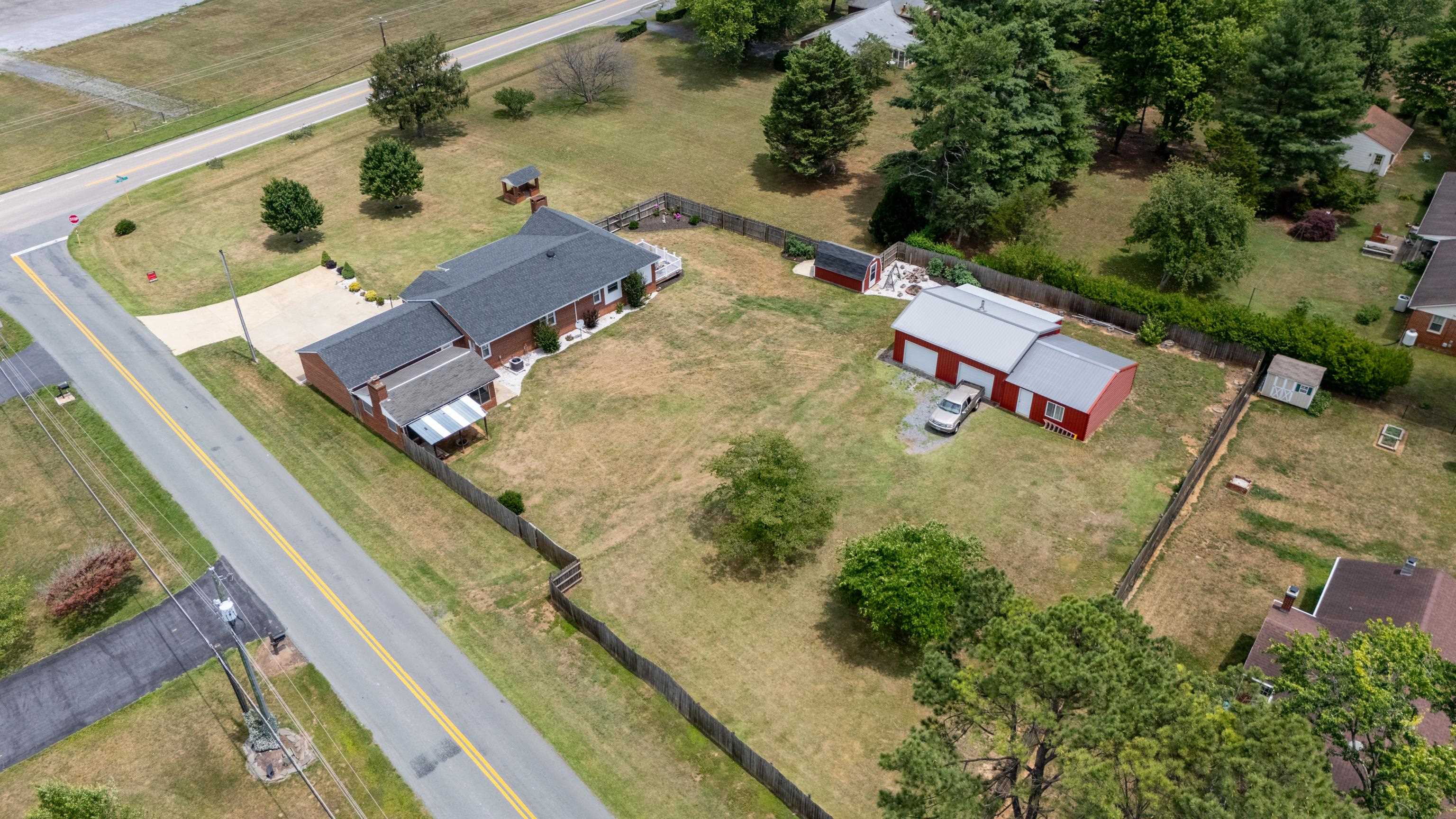 14 FEATHERSTONE DR, LYNDHURST, Virginia 22952, 3 Bedrooms Bedrooms, ,2 BathroomsBathrooms,Residential,14 FEATHERSTONE DR,679319 MLS # 679319