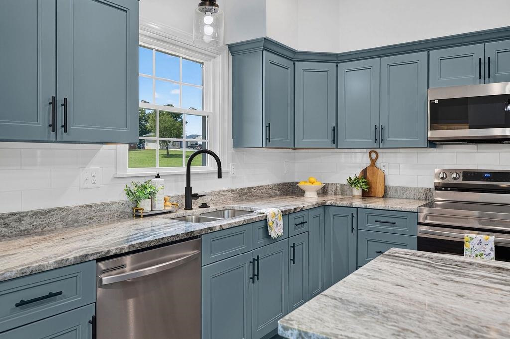 874 NEW HOPE RD, STAUNTON, Virginia 24401, 3 Bedrooms Bedrooms, ,2 BathroomsBathrooms,Residential,874 NEW HOPE RD,679336 MLS # 679336 874 NEW HOPE RD, STAUNTON, Virginia 24401, 3 Bedrooms Bedrooms, ,2 BathroomsBathrooms,Residential,874 NEW HOPE RD,679336 MLS # 679336