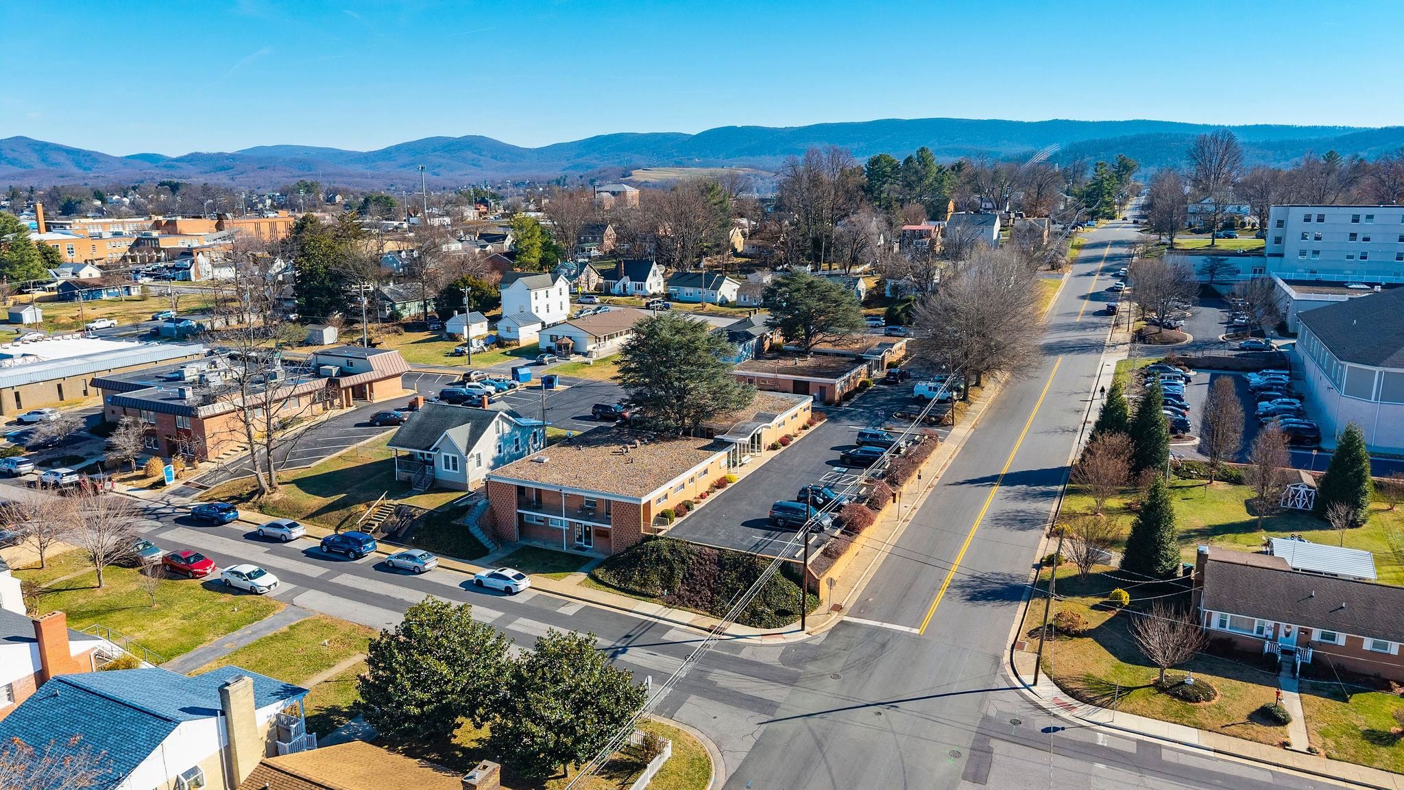 1305 13TH ST, WAYNESBORO, Virginia 22980, ,Commercial,1305 13TH ST,679354 MLS # 679354