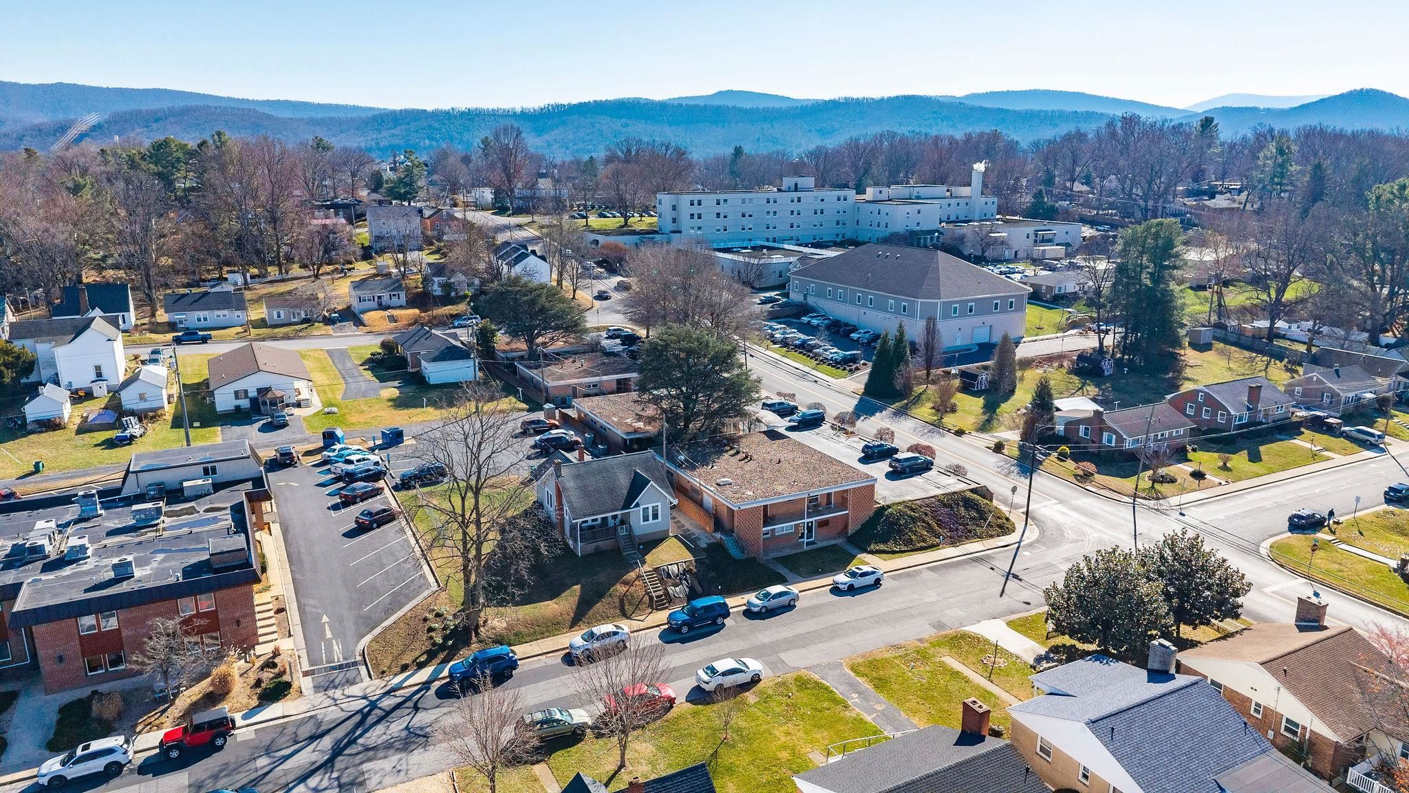 1305 13TH ST, WAYNESBORO, Virginia 22980, ,Commercial,1305 13TH ST,679354 MLS # 679354