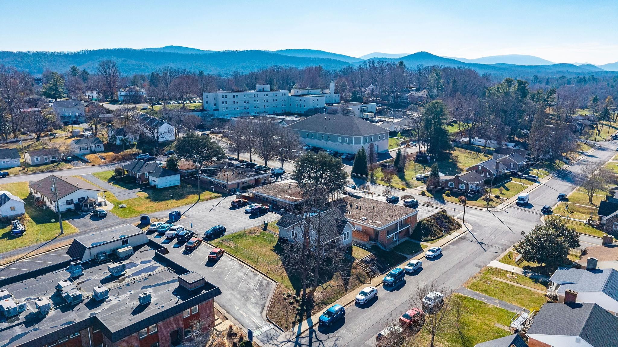 1305 13TH ST, WAYNESBORO, Virginia 22980, ,Commercial,1305 13TH ST,679354 MLS # 679354