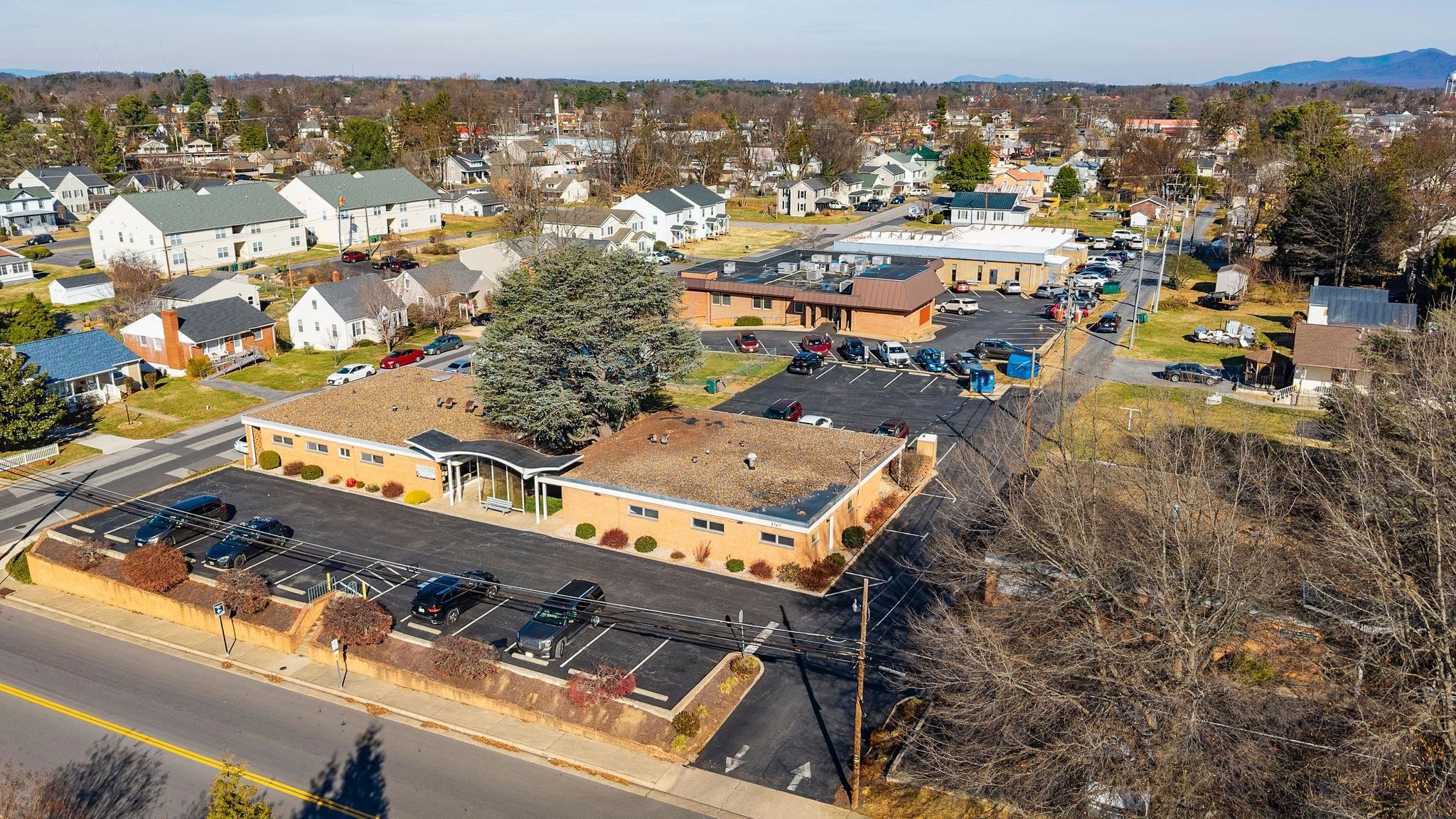 1305 13TH ST, WAYNESBORO, Virginia 22980, ,Commercial,1305 13TH ST,679354 MLS # 679354