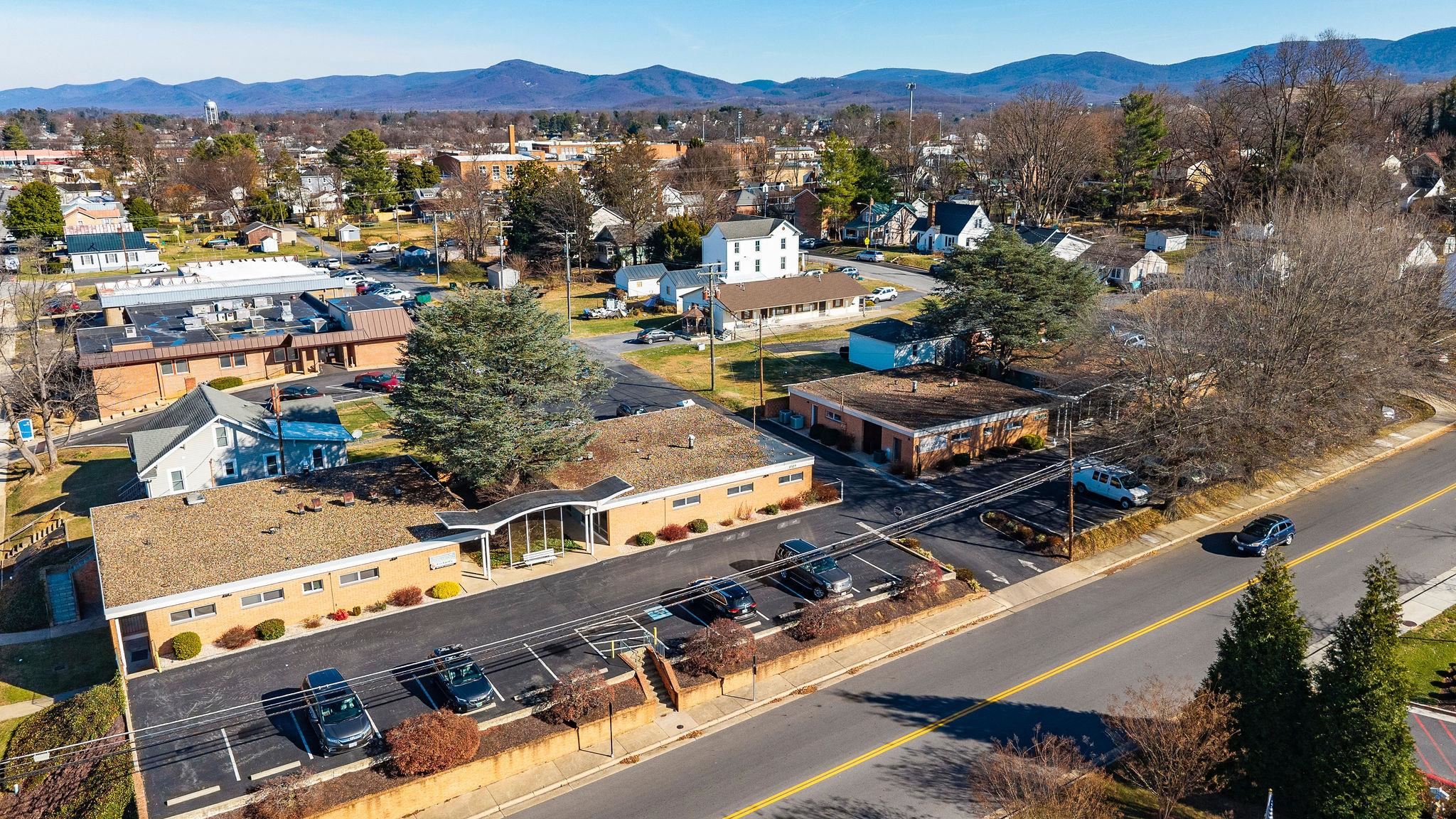 1305 13TH ST, WAYNESBORO, Virginia 22980, ,Commercial,1305 13TH ST,679354 MLS # 679354