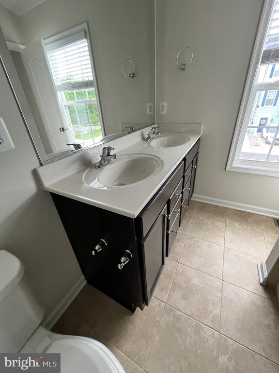 12108 BOWLING FARM CT, FREDERICKSBURG, Virginia 22407, 3 Bedrooms Bedrooms, ,2 BathroomsBathrooms,Residential,12108 BOWLING FARM CT,VASP2043298 MLS # VASP2043298