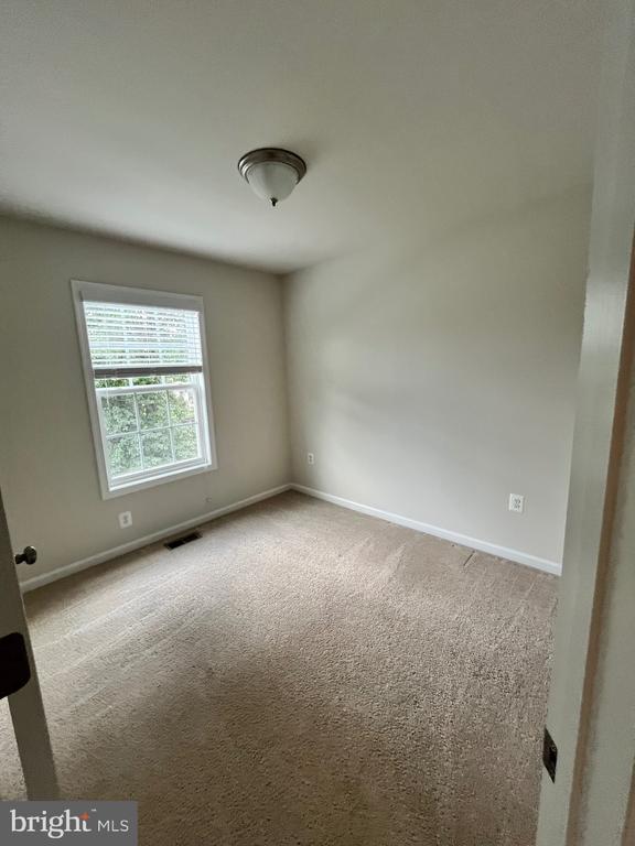 12108 BOWLING FARM CT, FREDERICKSBURG, Virginia 22407, 3 Bedrooms Bedrooms, ,2 BathroomsBathrooms,Residential,12108 BOWLING FARM CT,VASP2043298 MLS # VASP2043298