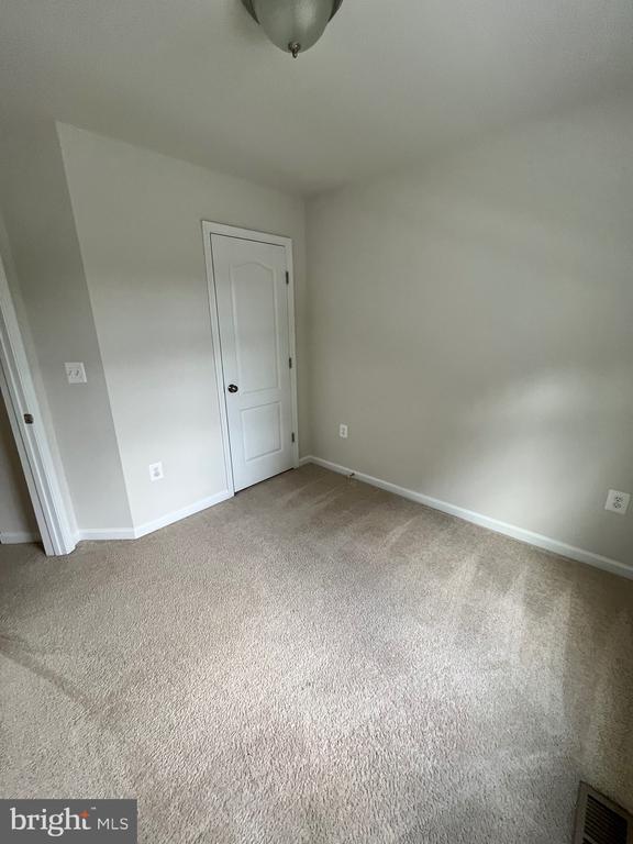12108 BOWLING FARM CT, FREDERICKSBURG, Virginia 22407, 3 Bedrooms Bedrooms, ,2 BathroomsBathrooms,Residential,12108 BOWLING FARM CT,VASP2043298 MLS # VASP2043298