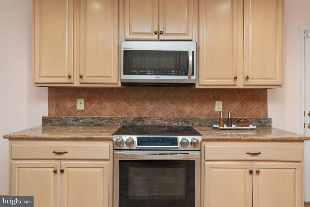 107 NUGGET DR, LOCUST GROVE, Virginia 22508, 5 Bedrooms Bedrooms, ,3 BathroomsBathrooms,Residential,107 NUGGET DR,VAOR2014620 MLS # VAOR2014620 107 NUGGET DR, LOCUST GROVE, Virginia 22508, 5 Bedrooms Bedrooms, ,3 BathroomsBathrooms,Residential,107 NUGGET DR,VAOR2014620 MLS # VAOR2014620
