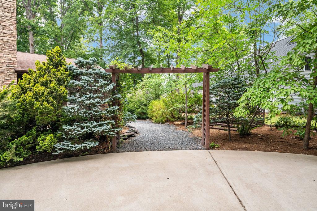 107 NUGGET DR, LOCUST GROVE, Virginia 22508, 5 Bedrooms Bedrooms, ,3 BathroomsBathrooms,Residential,107 NUGGET DR,VAOR2014620 MLS # VAOR2014620 107 NUGGET DR, LOCUST GROVE, Virginia 22508, 5 Bedrooms Bedrooms, ,3 BathroomsBathrooms,Residential,107 NUGGET DR,VAOR2014620 MLS # VAOR2014620