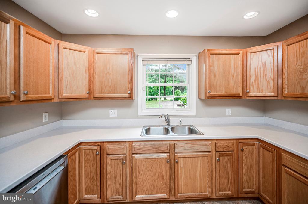 10211 OLD LAWYERS RD, UNIONVILLE, Virginia 22567, 3 Bedrooms Bedrooms, ,2 BathroomsBathrooms,Residential,10211 OLD LAWYERS RD,VAOR2014670 MLS # VAOR2014670 10211 OLD LAWYERS RD, UNIONVILLE, Virginia 22567, 3 Bedrooms Bedrooms, ,2 BathroomsBathrooms,Residential,10211 OLD LAWYERS RD,VAOR2014670 MLS # VAOR2014670