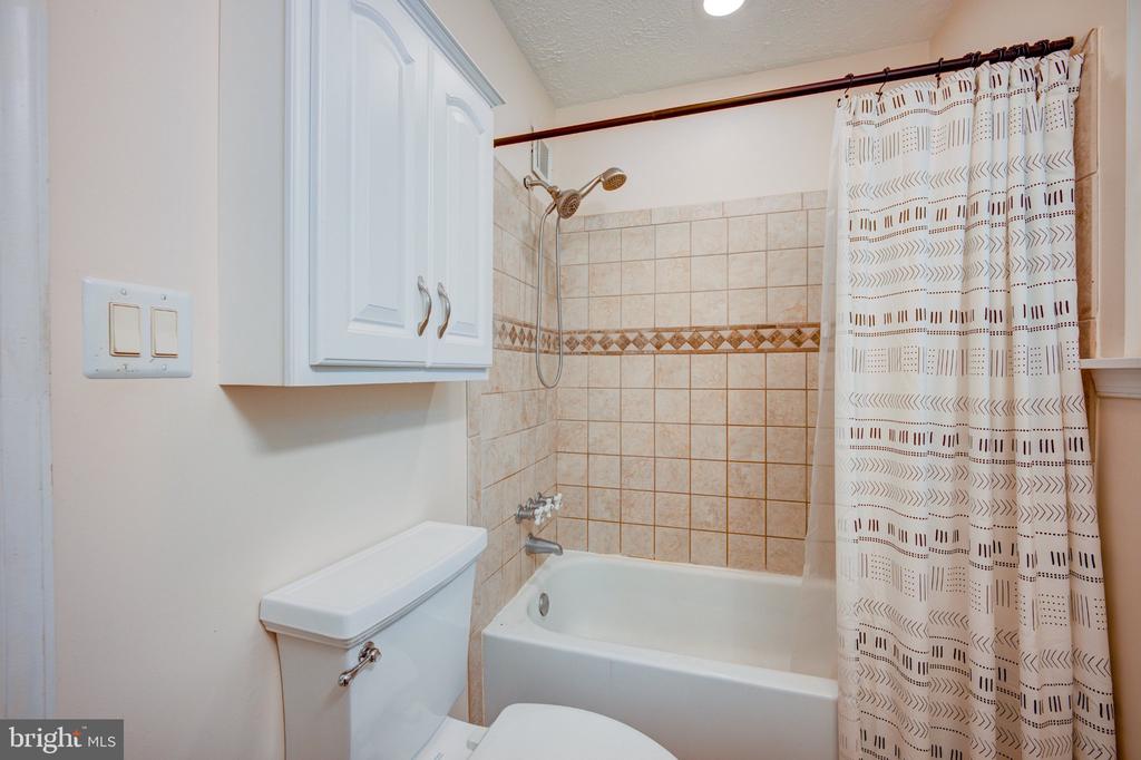 9595 ROYS LN, CULPEPER, Virginia 22701, 4 Bedrooms Bedrooms, ,2 BathroomsBathrooms,Residential,9595 ROYS LN,VACU2014372 MLS # VACU2014372 9595 ROYS LN, CULPEPER, Virginia 22701, 4 Bedrooms Bedrooms, ,2 BathroomsBathrooms,Residential,9595 ROYS LN,VACU2014372 MLS # VACU2014372