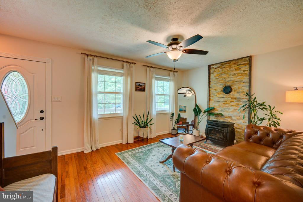 9595 ROYS LN, CULPEPER, Virginia 22701, 4 Bedrooms Bedrooms, ,2 BathroomsBathrooms,Residential,9595 ROYS LN,VACU2014372 MLS # VACU2014372 9595 ROYS LN, CULPEPER, Virginia 22701, 4 Bedrooms Bedrooms, ,2 BathroomsBathrooms,Residential,9595 ROYS LN,VACU2014372 MLS # VACU2014372