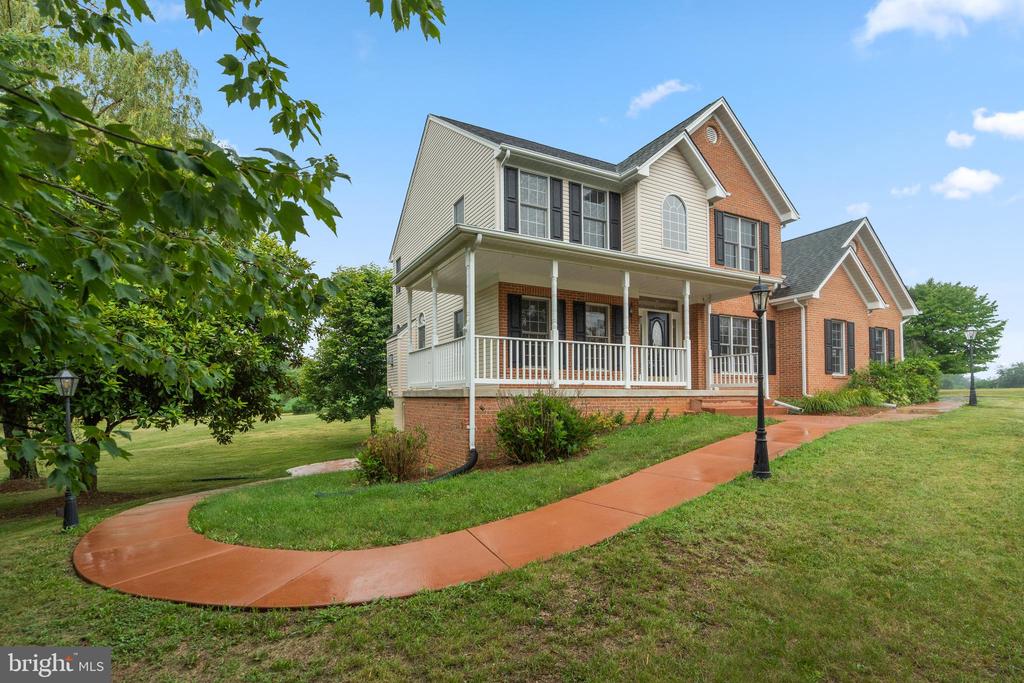 10143 HEDRICK FARM LN, MIDLAND, Virginia 22728, 4 Bedrooms Bedrooms, ,3 BathroomsBathrooms,Residential,10143 HEDRICK FARM LN,VAFQ2022732 MLS # VAFQ2022732 10143 HEDRICK FARM LN, MIDLAND, Virginia 22728, 4 Bedrooms Bedrooms, ,3 BathroomsBathrooms,Residential,10143 HEDRICK FARM LN,VAFQ2022732 MLS # VAFQ2022732