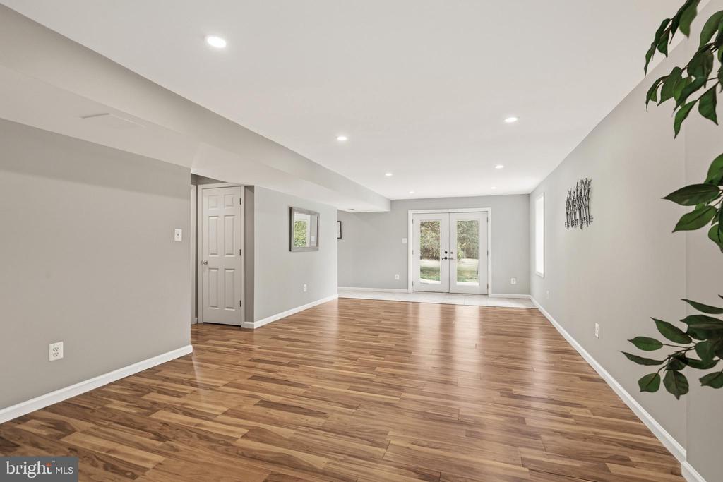 10143 HEDRICK FARM LN, MIDLAND, Virginia 22728, 4 Bedrooms Bedrooms, ,3 BathroomsBathrooms,Residential,10143 HEDRICK FARM LN,VAFQ2022732 MLS # VAFQ2022732 10143 HEDRICK FARM LN, MIDLAND, Virginia 22728, 4 Bedrooms Bedrooms, ,3 BathroomsBathrooms,Residential,10143 HEDRICK FARM LN,VAFQ2022732 MLS # VAFQ2022732