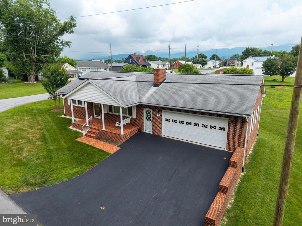 201 FIRST ST, LURAY, Virginia 22835, 2 Bedrooms Bedrooms, ,2 BathroomsBathrooms,Residential,201 FIRST ST,VAPA2006650 MLS # VAPA2006650