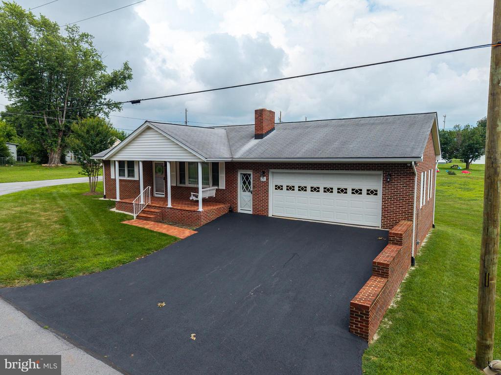 201 FIRST ST, LURAY, Virginia 22835, 2 Bedrooms Bedrooms, ,2 BathroomsBathrooms,Residential,201 FIRST ST,VAPA2006650 MLS # VAPA2006650