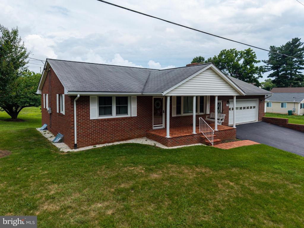 201 FIRST ST, LURAY, Virginia 22835, 2 Bedrooms Bedrooms, ,2 BathroomsBathrooms,Residential,201 FIRST ST,VAPA2006650 MLS # VAPA2006650