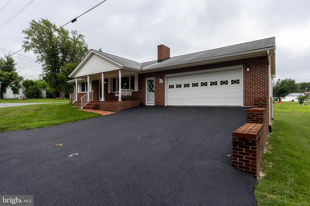 201 FIRST ST, LURAY, Virginia 22835, 2 Bedrooms Bedrooms, ,2 BathroomsBathrooms,Residential,201 FIRST ST,VAPA2006650 MLS # VAPA2006650