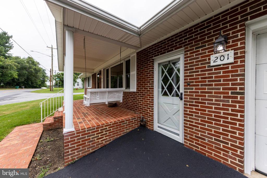 201 FIRST ST, LURAY, Virginia 22835, 2 Bedrooms Bedrooms, ,2 BathroomsBathrooms,Residential,201 FIRST ST,VAPA2006650 MLS # VAPA2006650