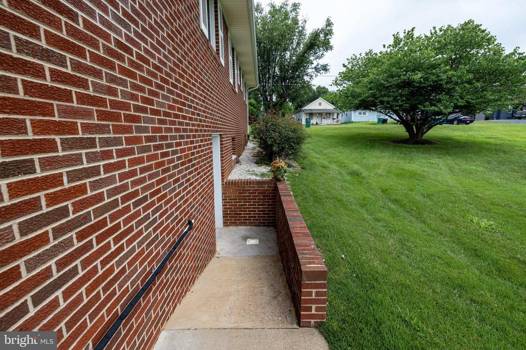 201 FIRST ST, LURAY, Virginia 22835, 2 Bedrooms Bedrooms, ,2 BathroomsBathrooms,Residential,201 FIRST ST,VAPA2006650 MLS # VAPA2006650