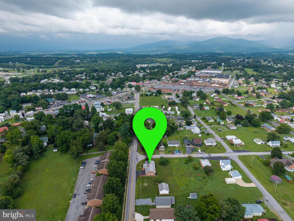 201 FIRST ST, LURAY, Virginia 22835, 2 Bedrooms Bedrooms, ,2 BathroomsBathrooms,Residential,201 FIRST ST,VAPA2006650 MLS # VAPA2006650