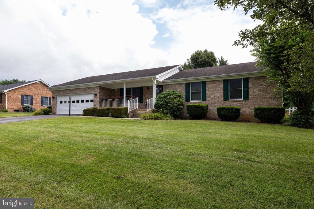 18 MEADOW LN, LURAY, Virginia 22835, 3 Bedrooms Bedrooms, ,2 BathroomsBathrooms,Residential,18 MEADOW LN,VAPA2006658 MLS # VAPA2006658 18 MEADOW LN, LURAY, Virginia 22835, 3 Bedrooms Bedrooms, ,2 BathroomsBathrooms,Residential,18 MEADOW LN,VAPA2006658 MLS # VAPA2006658