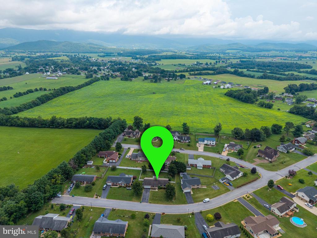 18 MEADOW LN, LURAY, Virginia 22835, 3 Bedrooms Bedrooms, ,2 BathroomsBathrooms,Residential,18 MEADOW LN,VAPA2006658 MLS # VAPA2006658 18 MEADOW LN, LURAY, Virginia 22835, 3 Bedrooms Bedrooms, ,2 BathroomsBathrooms,Residential,18 MEADOW LN,VAPA2006658 MLS # VAPA2006658