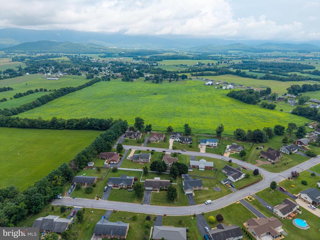 18 MEADOW LN, LURAY, Virginia 22835, 3 Bedrooms Bedrooms, ,2 BathroomsBathrooms,Residential,18 MEADOW LN,VAPA2006658 MLS # VAPA2006658 18 MEADOW LN, LURAY, Virginia 22835, 3 Bedrooms Bedrooms, ,2 BathroomsBathrooms,Residential,18 MEADOW LN,VAPA2006658 MLS # VAPA2006658