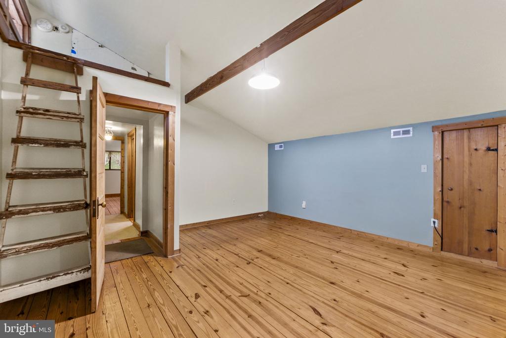 554 ARRINGTON MOUNTAIN RD, HAYWOOD, Virginia 22722, 3 Bedrooms Bedrooms, ,2 BathroomsBathrooms,Residential,554 ARRINGTON MOUNTAIN RD,VAMA2002856 MLS # VAMA2002856 554 ARRINGTON MOUNTAIN RD, HAYWOOD, Virginia 22722, 3 Bedrooms Bedrooms, ,2 BathroomsBathrooms,Residential,554 ARRINGTON MOUNTAIN RD,VAMA2002856 MLS # VAMA2002856
