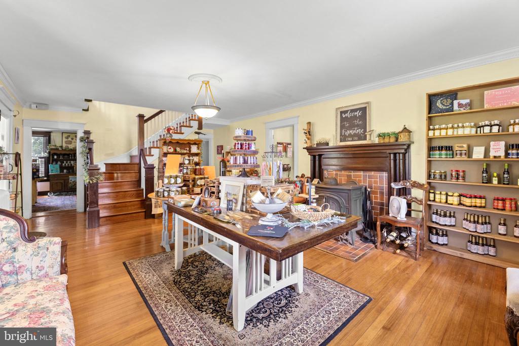 6190 GEORGETOWN RD, BROAD RUN, Virginia 20137, 3 Bedrooms Bedrooms, ,2 BathroomsBathrooms,Residential,6190 GEORGETOWN RD,VAFQ2022410 MLS # VAFQ2022410