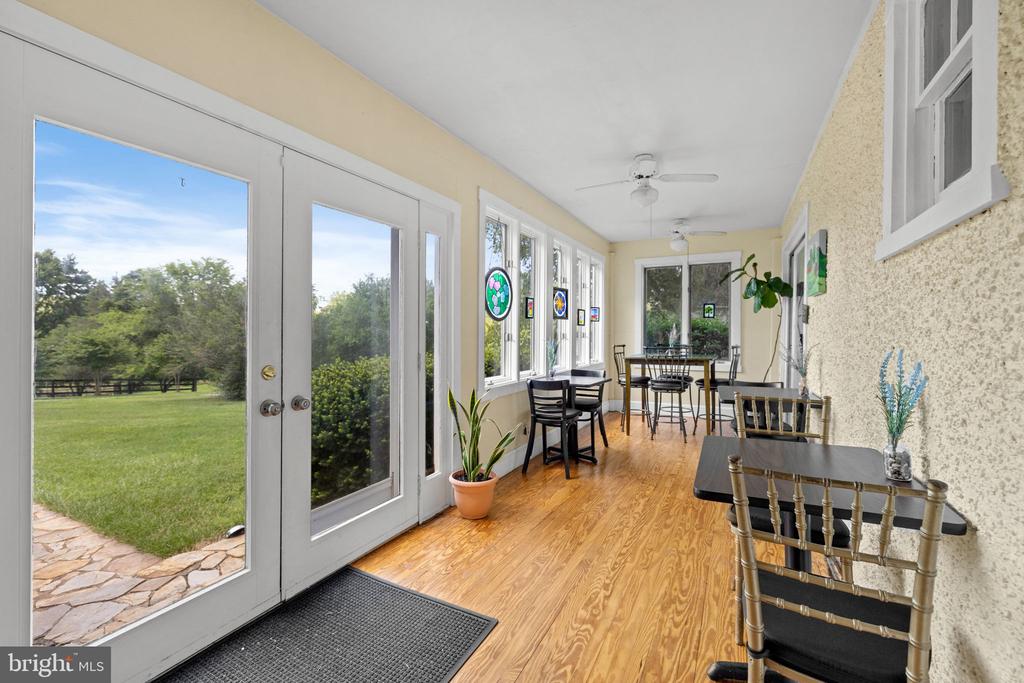 6190 GEORGETOWN RD, BROAD RUN, Virginia 20137, 3 Bedrooms Bedrooms, ,2 BathroomsBathrooms,Residential,6190 GEORGETOWN RD,VAFQ2022410 MLS # VAFQ2022410