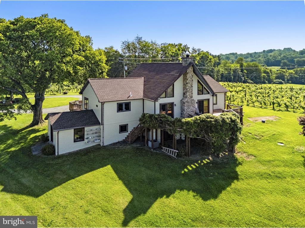 6190 GEORGETOWN RD, BROAD RUN, Virginia 20137, 3 Bedrooms Bedrooms, ,2 BathroomsBathrooms,Residential,6190 GEORGETOWN RD,VAFQ2022410 MLS # VAFQ2022410
